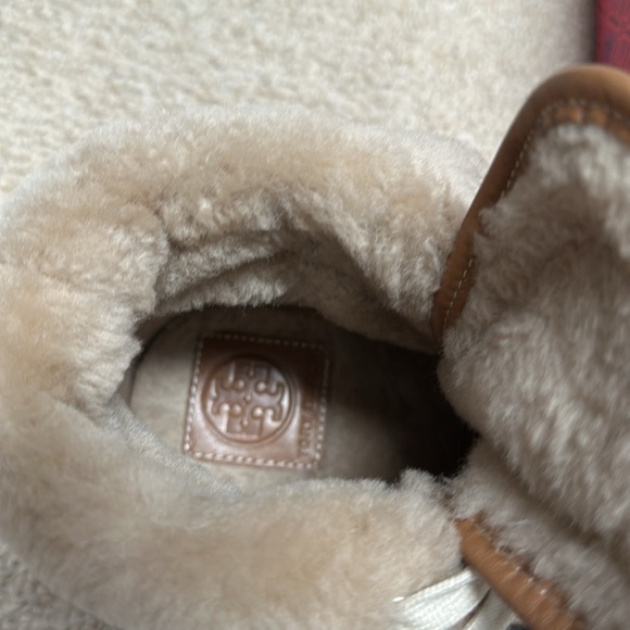 Tory Burch felt and leather shearling sneakers in size 8.5 - Picture 7 of 7